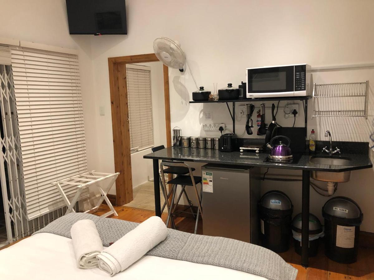 Апартаменты 4 Duke Street Flat#2 Моссел-Бей Экстерьер фото